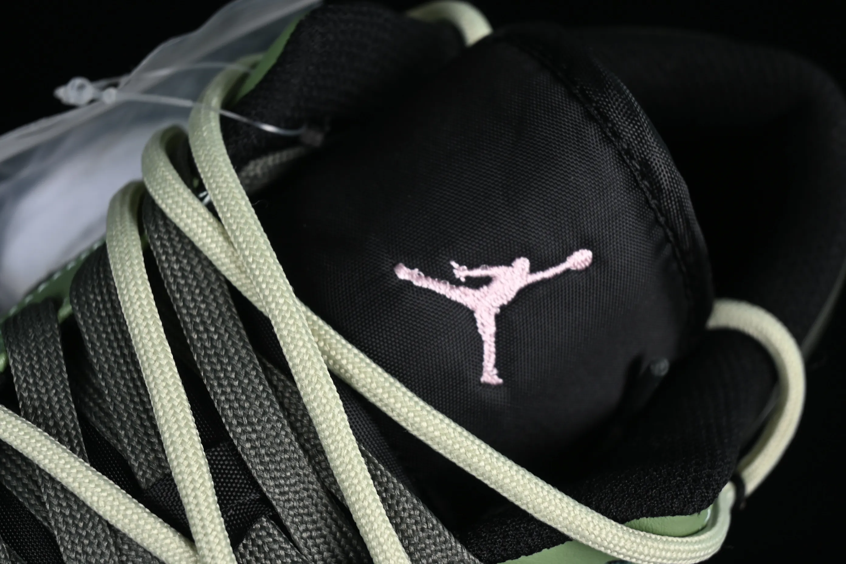 All categories Air Jordan Jordan series basketball shoes Air Jordan 1 Low Z version Air Jordan 1 Low AJ1 Joe 1 strap deconstruction low-top basketball shoes 553558-062